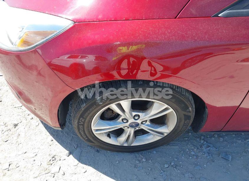 Photo 6 of 2014 Ford Focus SE (VIN 1FADP3F21EL209637)