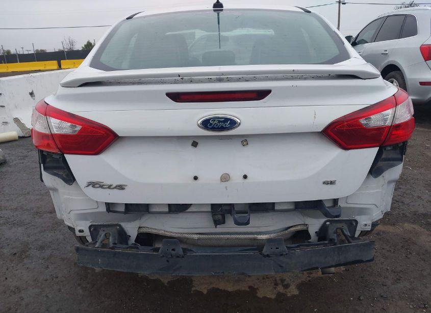 Photo 6 of 2014 Ford Focus SE (VIN 1FADP3F21EL237504)