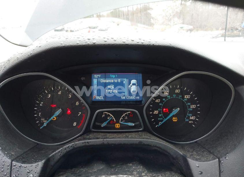 Photo 7 of 2014 Ford Focus SE (VIN 1FADP3F21EL245876)