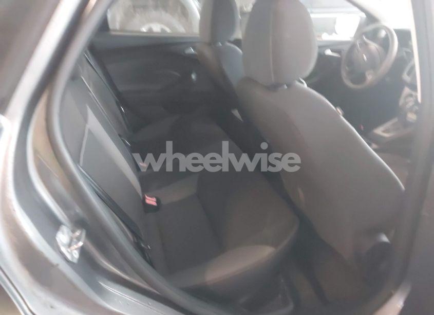 Photo 8 of 2014 Ford Focus SE (VIN 1FADP3F21EL249281)