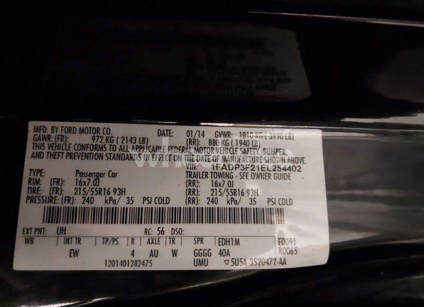 Photo 9 of 2014 Ford Focus SE (VIN 1FADP3F21EL254402)