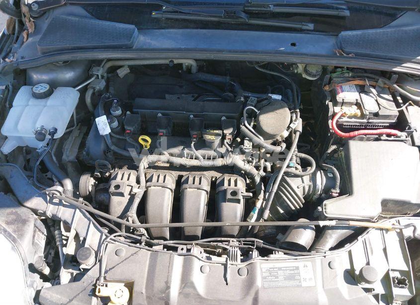 Photo 10 of 2014 Ford Focus SE (VIN 1FADP3F21EL263973)