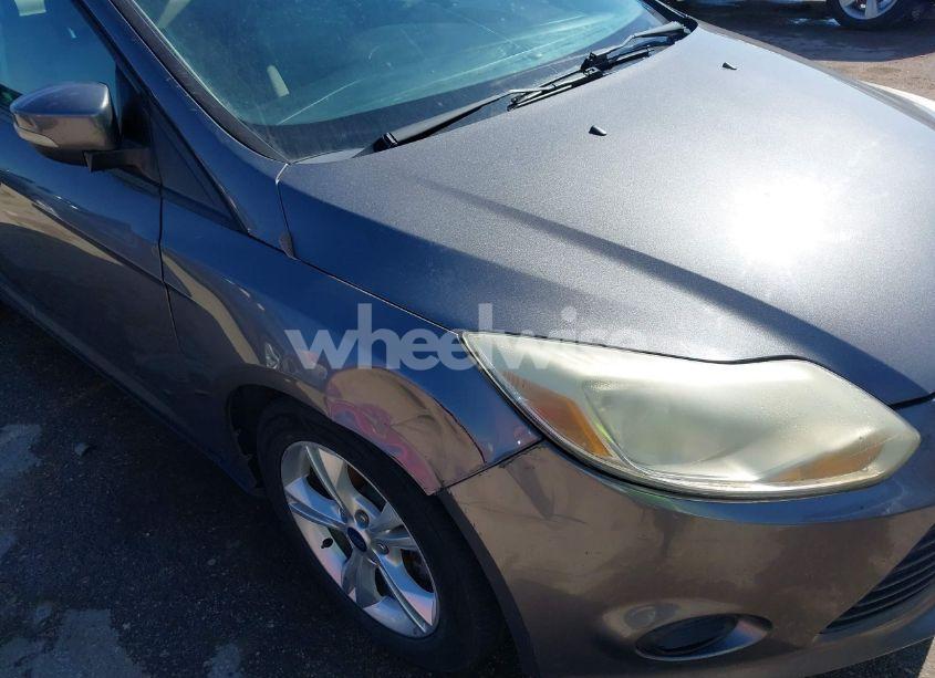 Photo 6 of 2014 Ford Focus SE (VIN 1FADP3F21EL263973)