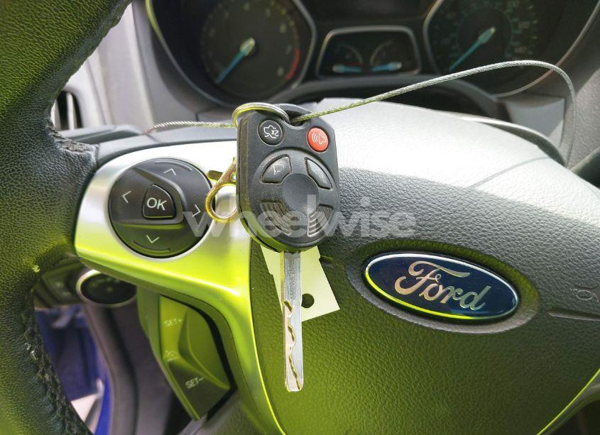 Photo 11 of 2014 Ford Focus SE (VIN 1FADP3F21EL307213)
