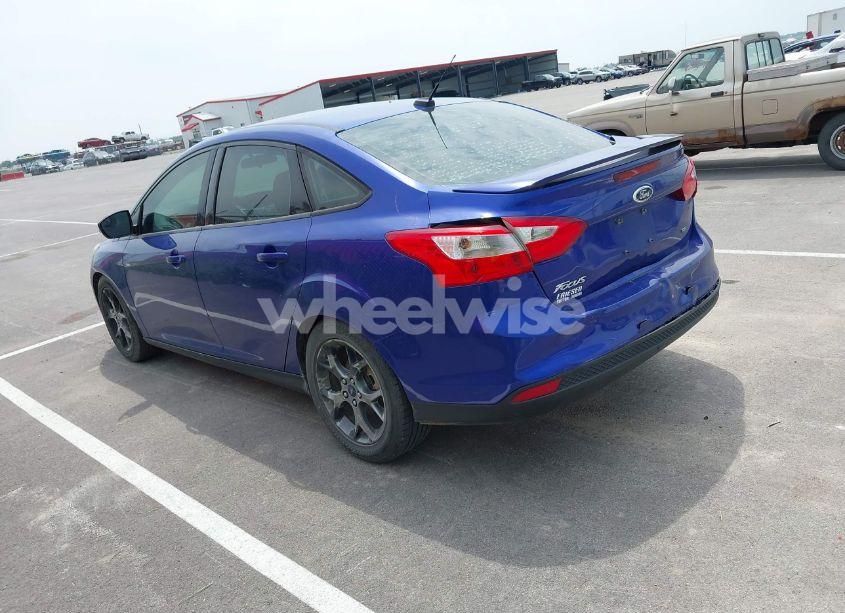 Photo 3 of 2014 Ford Focus SE (VIN 1FADP3F21EL307213)