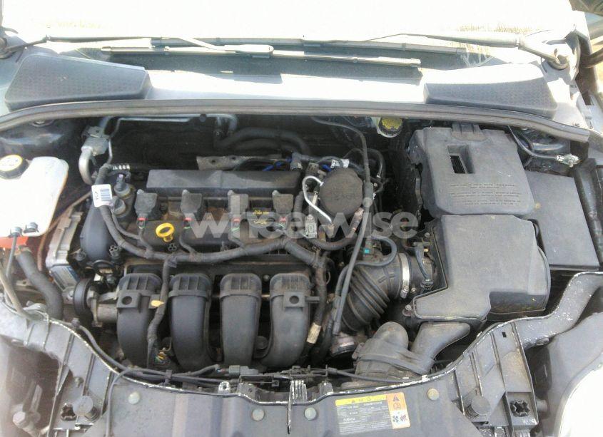 Photo 10 of 2014 Ford Focus SE (VIN 1FADP3F21EL327316)