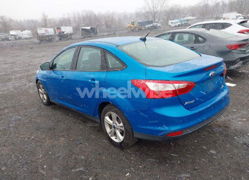 Photo 3 of 2014 Ford Focus SE (VIN 1FADP3F21EL339403)