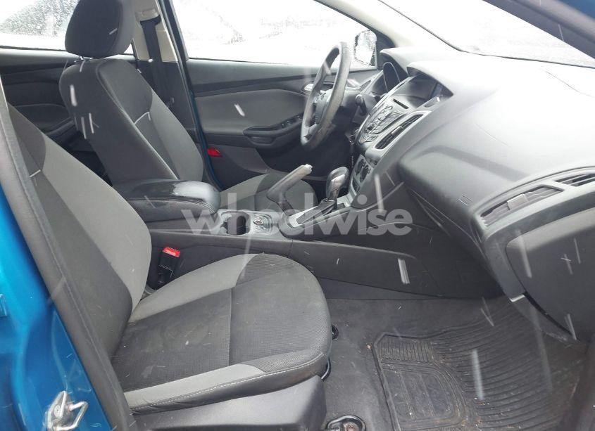 Photo 5 of 2014 Ford Focus SE (VIN 1FADP3F21EL339403)