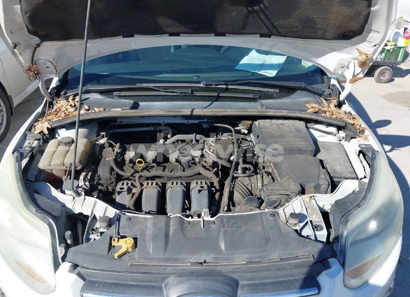 Photo 10 of 2014 Ford Focus SE (VIN 1FADP3F21EL340454)