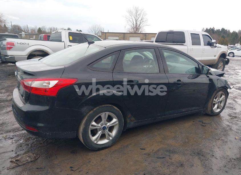 Photo 14 of 2014 Ford Focus SE (VIN 1FADP3F21EL344388)