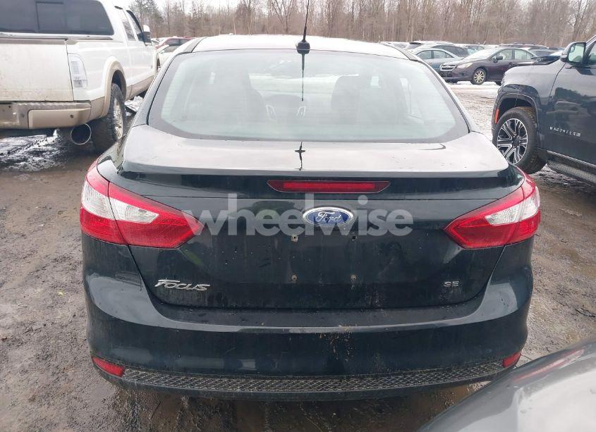 Photo 17 of 2014 Ford Focus SE (VIN 1FADP3F21EL344388)