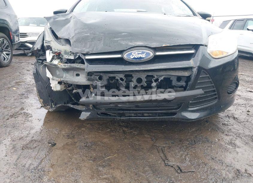 Photo 6 of 2014 Ford Focus SE (VIN 1FADP3F21EL344388)