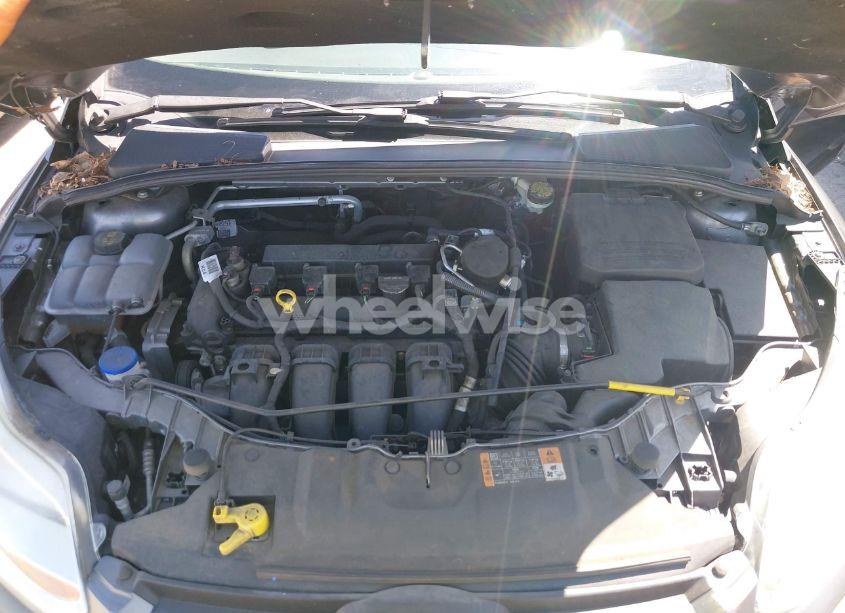 Photo 10 of 2014 Ford Focus SE (VIN 1FADP3F21EL350420)