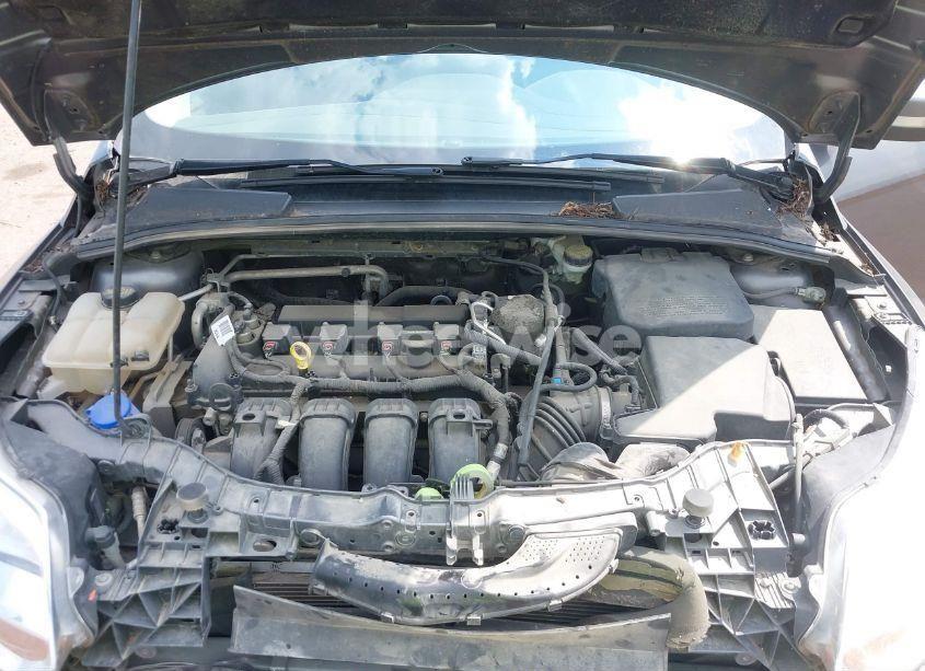 Photo 10 of 2014 Ford Focus SE (VIN 1FADP3F21EL363197)