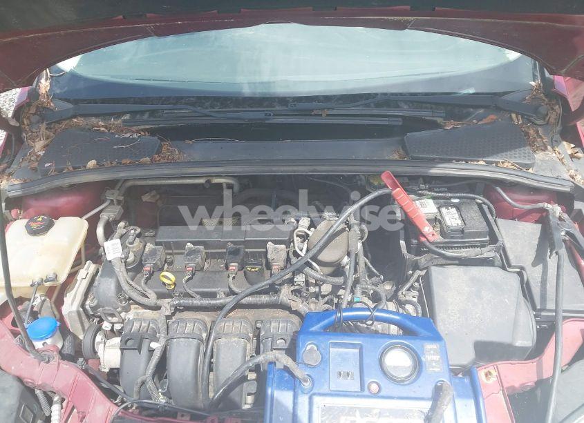 Photo 10 of 2014 Ford Focus SE (VIN 1FADP3F21EL447407)