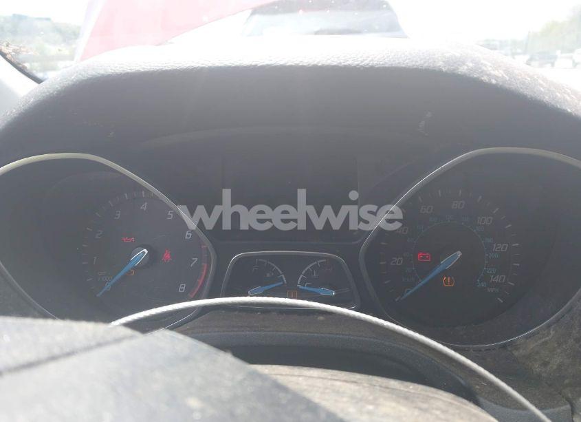 Photo 7 of 2014 Ford Focus SE (VIN 1FADP3F21EL447407)