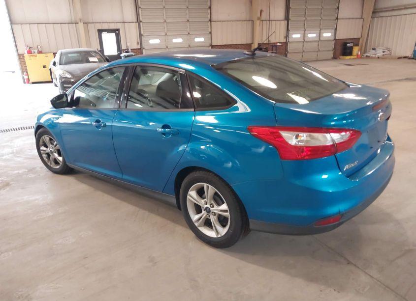 Photo 3 of 2014 Ford Focus SE (VIN 1FADP3F21EL448766)