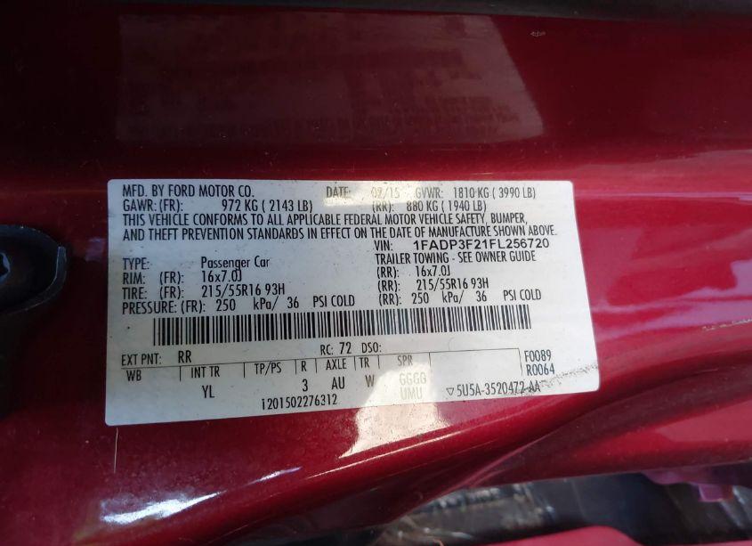 Photo 9 of 2015 Ford Focus SE (VIN 1FADP3F21FL256720)