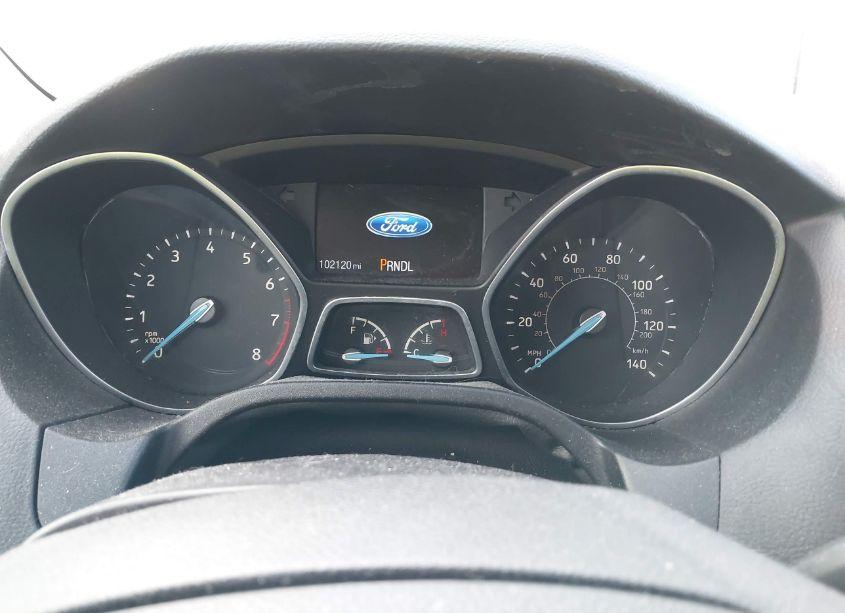 Photo 7 of 2015 Ford Focus SE (VIN 1FADP3F21FL270844)