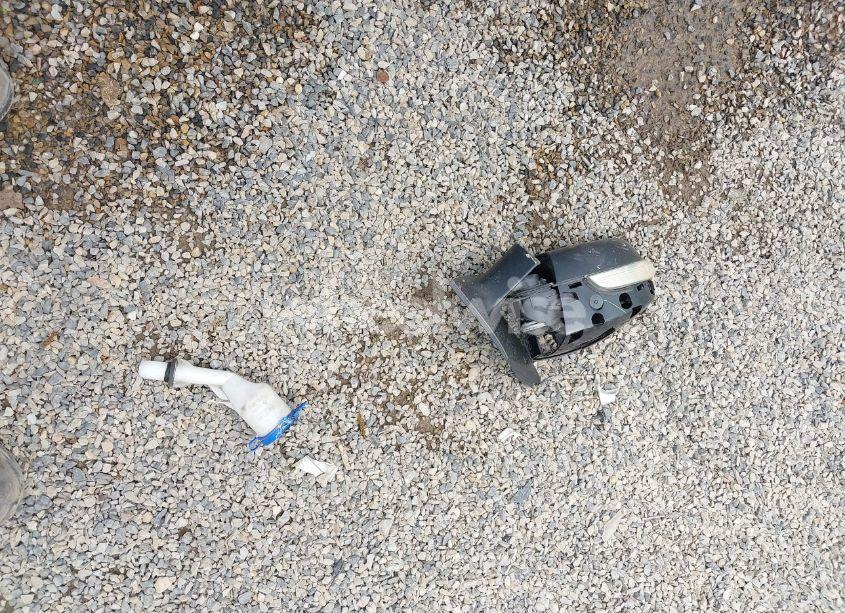 Photo 12 of 2015 Ford Focus SE (VIN 1FADP3F21FL274182)