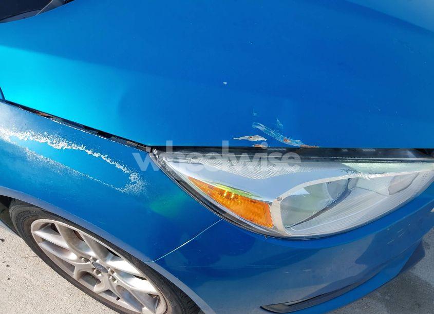 Photo 6 of 2015 Ford Focus SE (VIN 1FADP3F21FL326927)