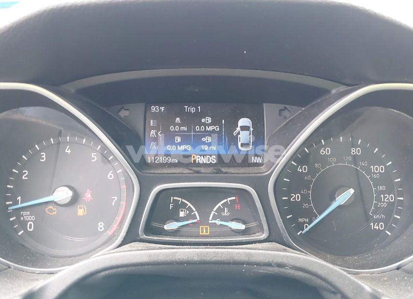 Photo 7 of 2015 Ford Focus SE (VIN 1FADP3F21FL326927)