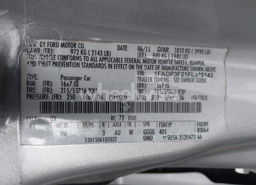 Photo 9 of 2015 Ford Focus SE (VIN 1FADP3F21FL335143)