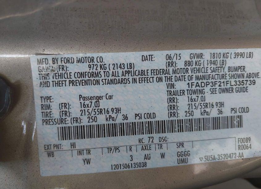 Photo 9 of 2015 Ford Focus SE (VIN 1FADP3F21FL335739)