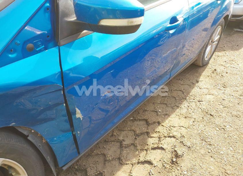 Photo 12 of 2015 Ford Focus SE (VIN 1FADP3F21FL346952)