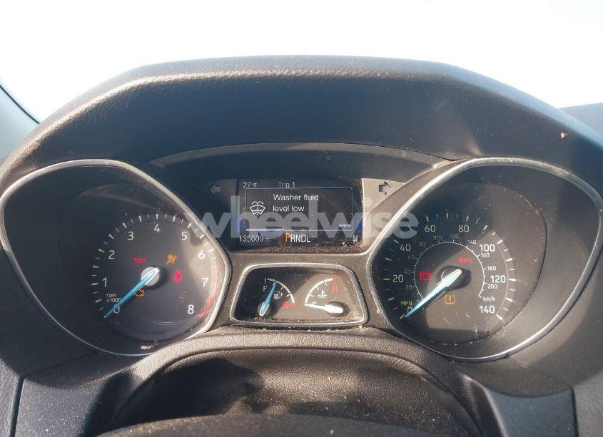 Photo 7 of 2015 Ford Focus SE (VIN 1FADP3F21FL346952)