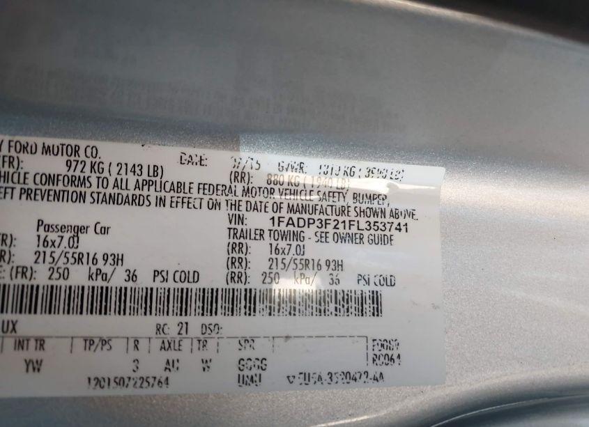 Photo 9 of 2015 Ford Focus SE (VIN 1FADP3F21FL353741)