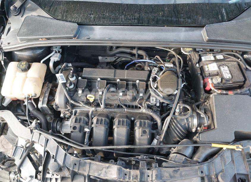 Photo 10 of 2016 Ford Focus SE (VIN 1FADP3F21GL201475)