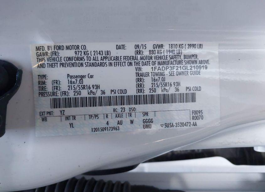 Photo 9 of 2016 Ford Focus SE (VIN 1FADP3F21GL210919)