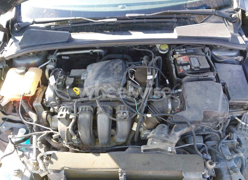 Photo 10 of 2016 Ford Focus SE (VIN 1FADP3F21GL212718)