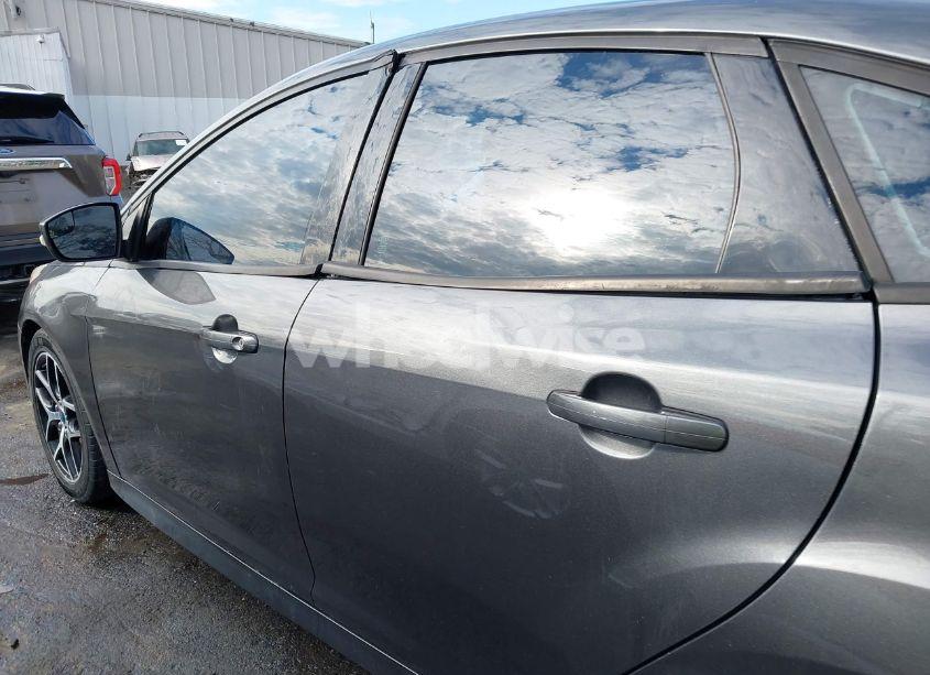 Photo 14 of 2016 Ford Focus SE (VIN 1FADP3F21GL219300)