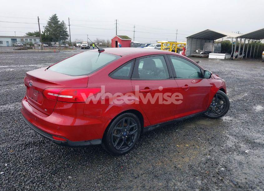 Photo 4 of 2016 Ford Focus SE (VIN 1FADP3F21GL234718)