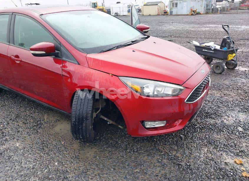 Photo 6 of 2016 Ford Focus SE (VIN 1FADP3F21GL234718)