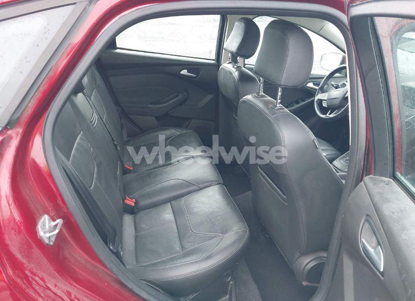 Photo 8 of 2016 Ford Focus SE (VIN 1FADP3F21GL234718)