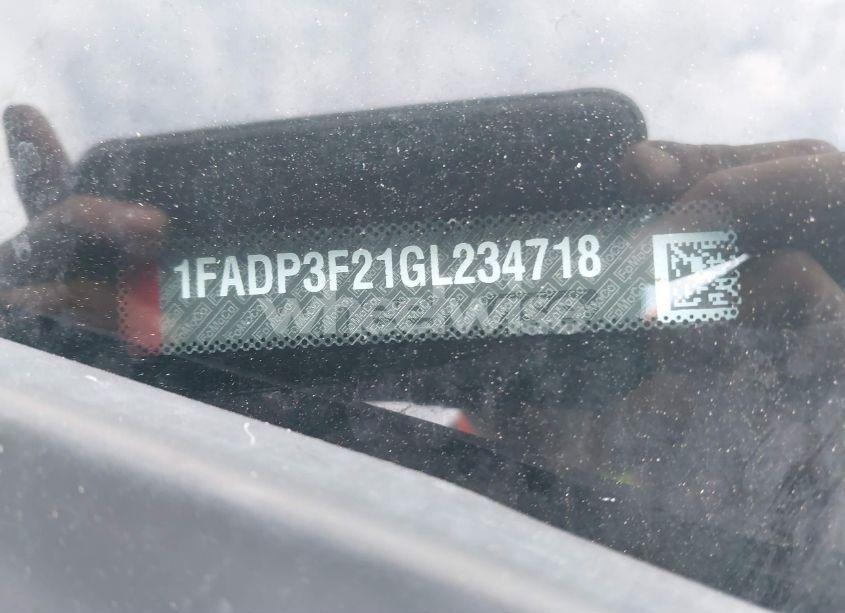 Photo 9 of 2016 Ford Focus SE (VIN 1FADP3F21GL234718)