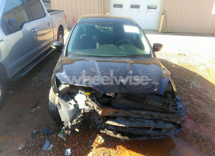 Photo 13 of 2016 Ford Focus SE (VIN 1FADP3F21GL257674)