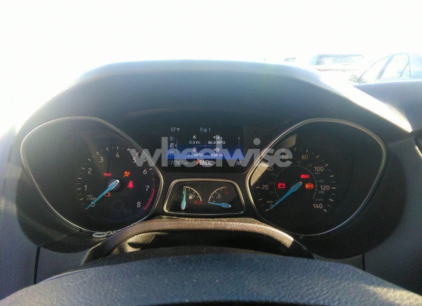 Photo 7 of 2016 Ford Focus SE (VIN 1FADP3F21GL257674)