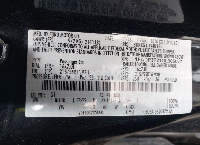 Photo 9 of 2016 Ford Focus SE (VIN 1FADP3F21GL305027)