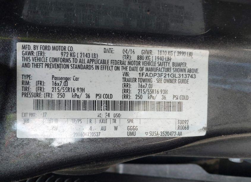 Photo 9 of 2016 Ford Focus SE (VIN 1FADP3F21GL313743)