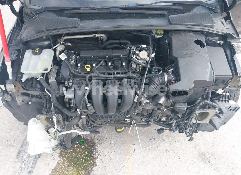 Photo 10 of 2016 Ford Focus SE (VIN 1FADP3F21GL357208)