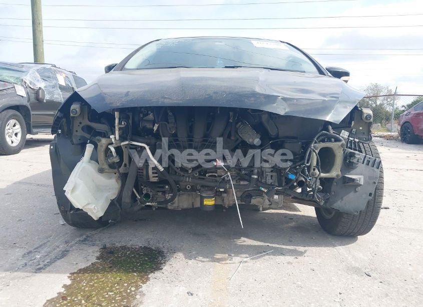 Photo 6 of 2016 Ford Focus SE (VIN 1FADP3F21GL357208)