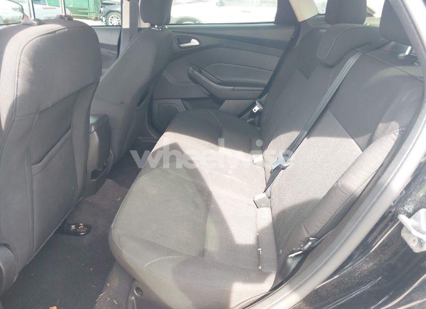 Photo 8 of 2016 Ford Focus SE (VIN 1FADP3F21GL357208)