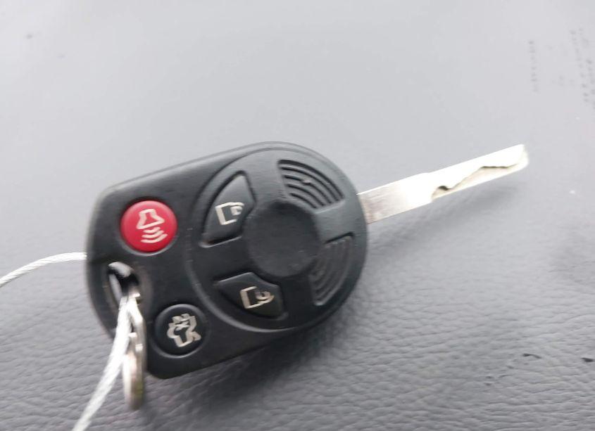 Photo 11 of 2016 Ford Focus SE (VIN 1FADP3F21GL373764)