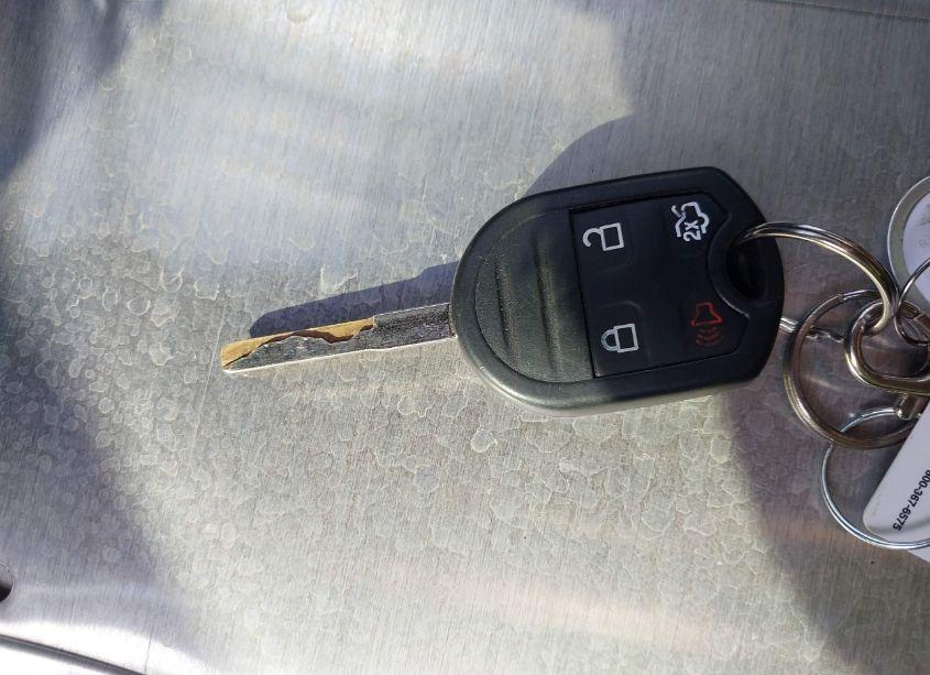 Photo 11 of 2016 Ford Focus SE (VIN 1FADP3F21GL391245)