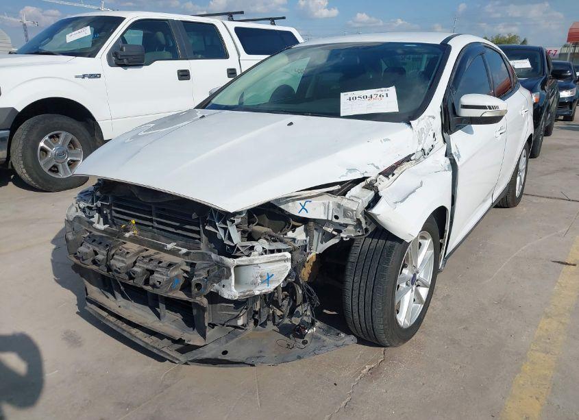 Photo 6 of 2016 Ford Focus SE (VIN 1FADP3F21GL391245)