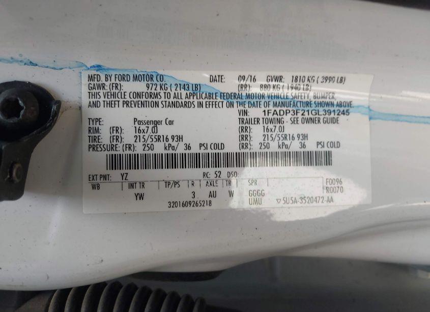 Photo 9 of 2016 Ford Focus SE (VIN 1FADP3F21GL391245)